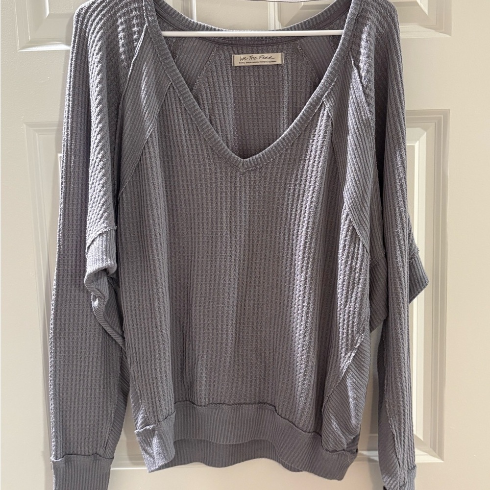 We The Free Gray Textured V-Neck Top